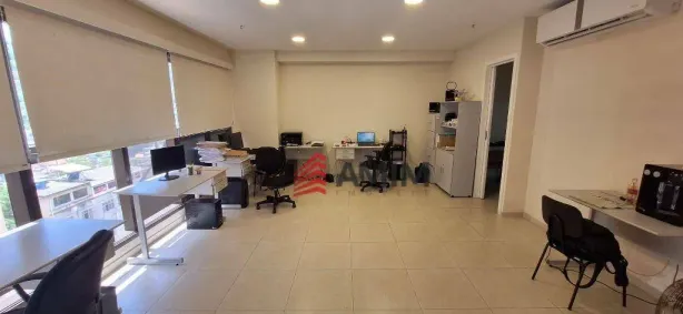 Sala Comercial à venda, 52m² no São Domingos, Niterói