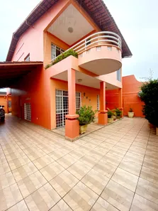 Casa com 4 Quartos à venda, 380m² no Dom Pedro I, Manaus