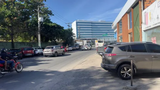 Galpão/Depósito/Armazém à venda, 190m² no Centro, Lauro de Freitas