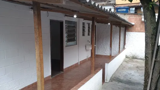Kitnet com 1 Quarto para alugar, 35m² no Pedro do Rio, Petrópolis