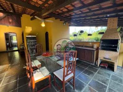 Casa de Condomínio com 4 Quartos para venda ou aluguel, 380m² no Pedro do Rio, Petrópolis