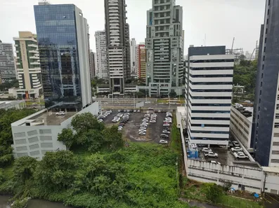 Sala Comercial à venda, 29m² no Stiep, Salvador