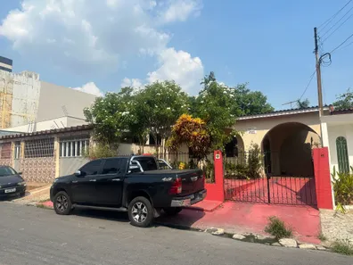 Casa com 4 Quartos para alugar, 250m² no Nossa Senhora das Graças, Manaus