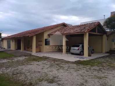 Casa com 3 Quartos à venda, 292m² no Vila Areao, Taubaté