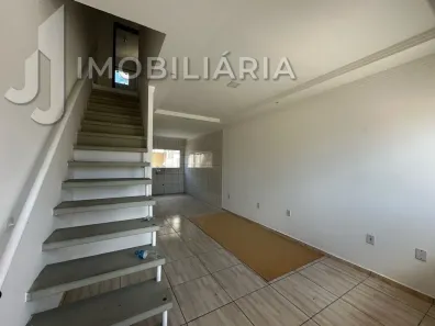 Sobrado com 2 Quartos para alugar, 70m² no São João do Rio Vermelho, Florianópolis