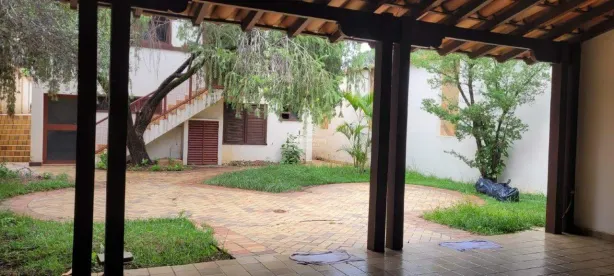 Ponto Comercial com 8 Quartos para alugar, 399m² no Santa Tereza, Belo Horizonte