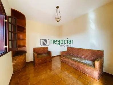 Casa com 3 Quartos para alugar, 200m² no Ingá, Betim