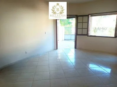 Casa com 3 Quartos para alugar, 90m² no Centro, Araruama