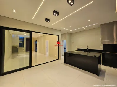 Casa de Condomínio com 4 Quartos à venda, 267m² no Novo Aleixo, Manaus