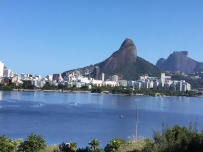 Apartamento com 4 Quartos para venda ou aluguel, 210m² no Lagoa, Rio de Janeiro