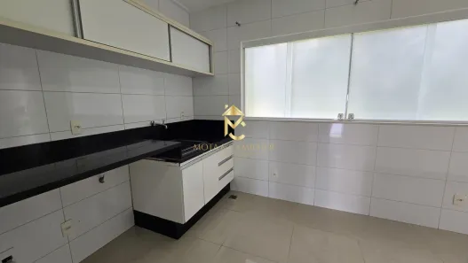 Casa de Condomínio com 7 Quartos para venda ou aluguel, 586m² no Chácaras Cataguá, Taubaté