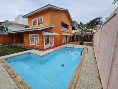 Casa de Condomínio com 5 Quartos para venda ou aluguel, 250m² no Célula Mater, Cabo Frio