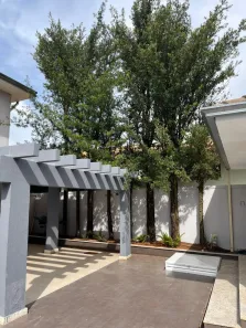 Casa de Condomínio com 4 Quartos para alugar, 320m² no Loteamento Portal do Sol II, Goiânia