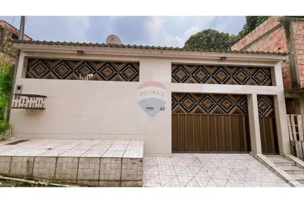 Casa com 3 Quartos à venda, 234m² no Lírio do Vale, Manaus