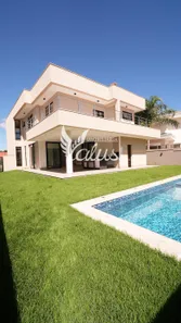 Sobrado com 3 Quartos à venda, 264m² no Jardins Verona, Goiânia