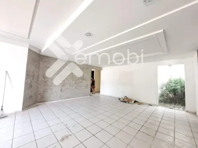 Casa com 4 Quartos à venda, 185m² no Capim Macio, Natal