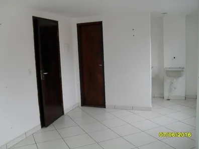 Kitnet com 1 Quarto para alugar, 10m² no Metrópole, Nova Iguaçu