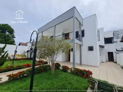 Casa de Condomínio com 5 Quartos para alugar, 400m² no Chapada, Manaus
