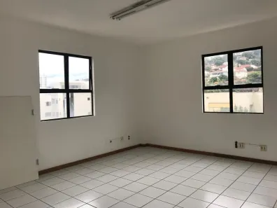 Sala Comercial para alugar, 32m² no São Lucas, Belo Horizonte