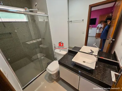 Casa de Condomínio com 3 Quartos para venda ou aluguel, 256m² no Flores, Manaus