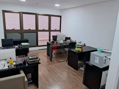 Sala Comercial à venda, 25m² no São Domingos, Niterói
