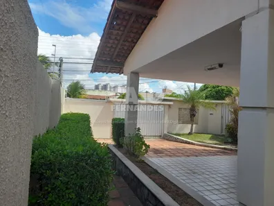 Casa com 3 Quartos à venda, 320m² no Capim Macio, Natal