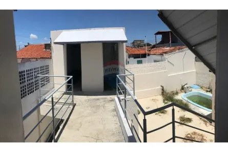 Imóvel Comercial com 3 Quartos para alugar, 240m² no Candelária, Natal