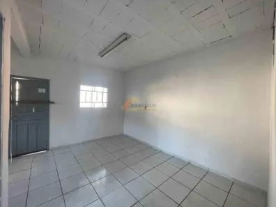Casa com 2 Quartos para alugar, 55m² no Catalão, Divinópolis