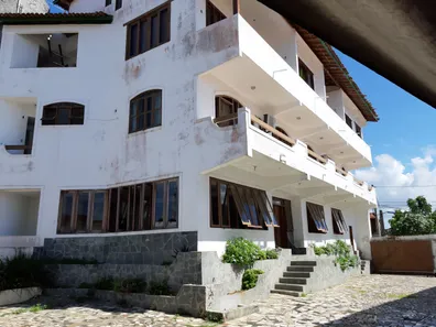 Sobrado com 8 Quartos à venda, 1900m² no Centro, Lauro de Freitas
