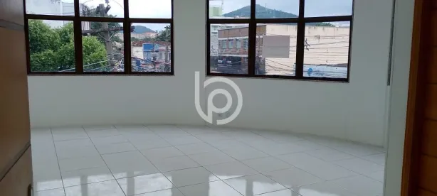 Ponto Comercial para alugar, 30m² no Taquara, Rio de Janeiro