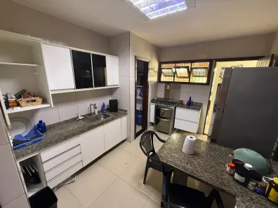Casa com 4 Quartos para alugar, 250m² no Capim Macio, Natal