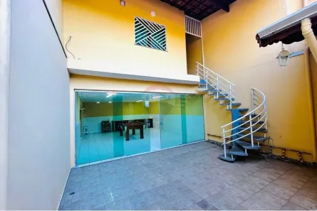 Casa com 3 Quartos à venda, 211m² no Conjunto Habitacional Antônio Bovolenta, Mogi das Cruzes