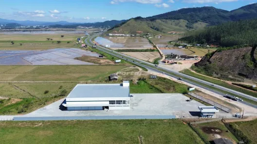 Galpão/Depósito/Armazém para alugar, 3000m² no Baú Baixo, Ilhota