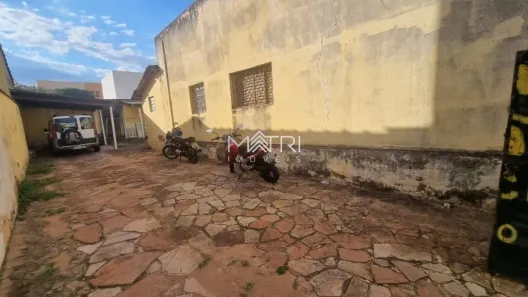 Imóvel Comercial com 2 Quartos à venda, 154m² no Centro, Araraquara