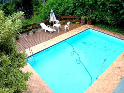 Casa de Condomínio com 3 Quartos para alugar, 6000m² no Pedro do Rio, Petrópolis