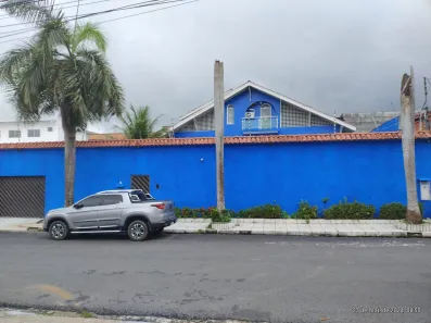 Casa com 6 Quartos à venda, 600m² no Parque 10 de Novembro, Manaus
