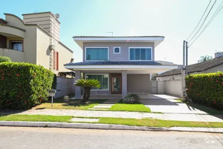 Casa de Condomínio com 3 Quartos para alugar, 270m² no Loteamento Portal do Sol II, Goiânia