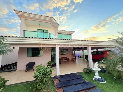 Sobrado com 3 Quartos à venda, 350m² no Região dos Lagos, Brasília