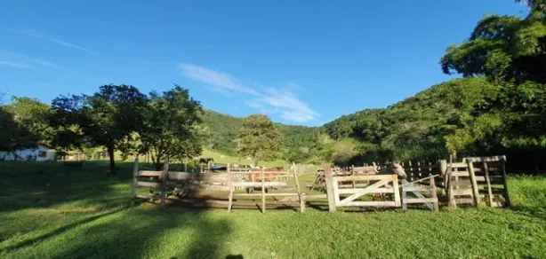 Fazenda/Sítio com 4 Quartos à venda, 1500m² no Centro, Macaé