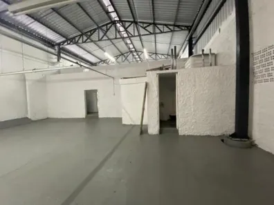 Galpão/Depósito/Armazém para alugar, 500m² no Pio X, Caxias do Sul