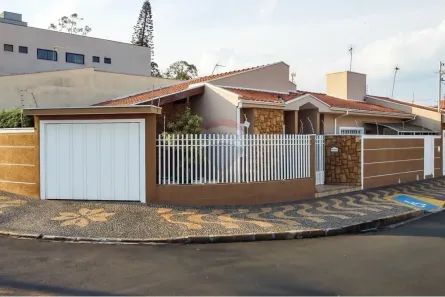 Casa com 4 Quartos à venda, 182m² no Jardim Abolição de Lourenço Dias, Araras