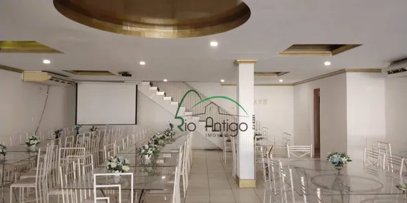 Ponto Comercial para alugar, 650m² no Tanque, Rio de Janeiro