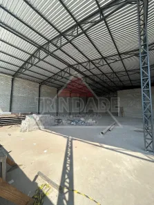 Galpão/Depósito/Armazém com 2 Quartos para alugar, 800m² no Recreio dos Bandeirantes, Rio de Janeiro