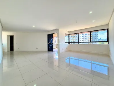 Apartamento com 4 Quartos para venda ou aluguel, 214m² no Pituba, Salvador