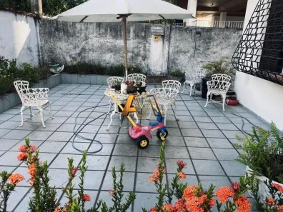 Casa com 4 Quartos à venda, 250m² no Pituba, Salvador