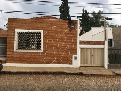Casa com 3 Quartos à venda, 142m² no Centro, Araraquara
