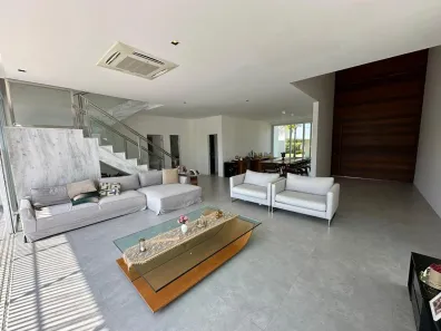 Casa com 5 Quartos para venda ou aluguel, 750m² no Interlagos (Abrantes), Camaçari