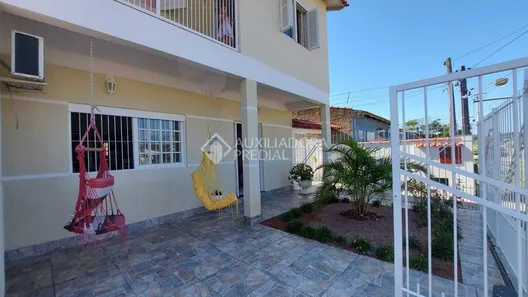 Sobrado com 4 Quartos à venda, 168m² no Jardim dos Lagos, Guaíba