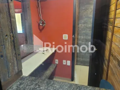 Ponto Comercial para venda ou aluguel, 210m² no Vargem Pequena, Rio de Janeiro