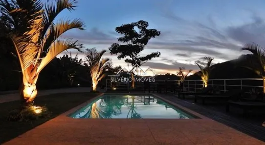 Casa de Condomínio com 6 Quartos para venda ou aluguel, 700m² no Cuiabá, Petrópolis